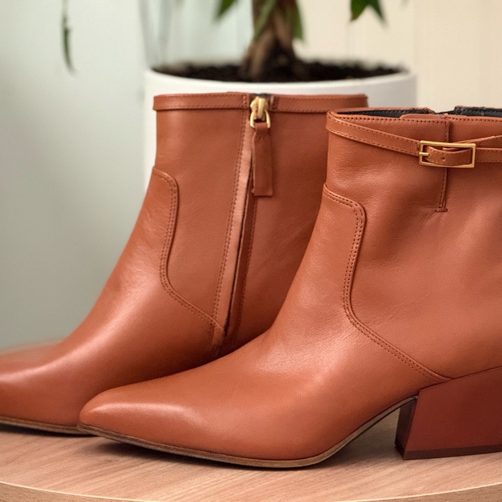 NWOT - Franco Sarto Brown Ankle Booties